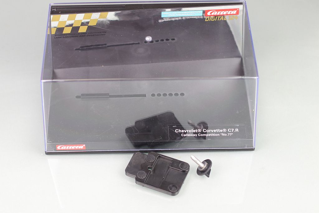 4x Carrera Digital Leerbox Displaybox mit Schraube neu 