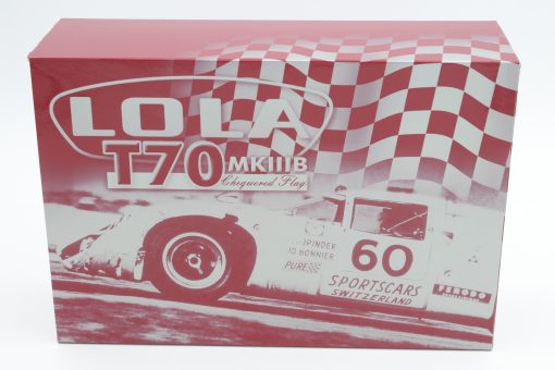 Fly Lola T-70 Chequered Flag Edition Z02 Box vorne