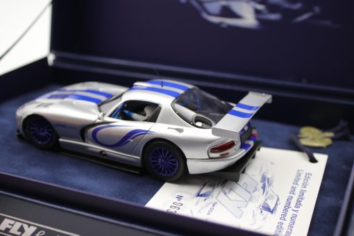 Fly S300 Chrysler Dodge Viper GTS-R Two Million Edition 96051 Zertifikat