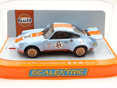 Scalextric Porsche 911 Carrera RSR 3.0 Gulf 4304